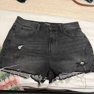 Women’s black jean shorts